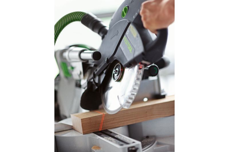 https://www.cesafonline.it/immagini_articoli/05-05-2017/troncatrice-a-trazione-ks-120-ebset-festool-619.jpg
